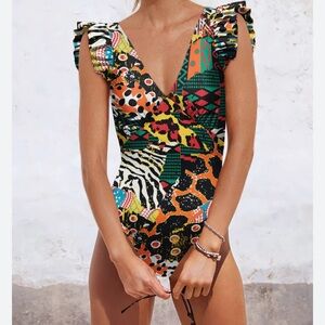 Averie Harlow Plunge - NWT